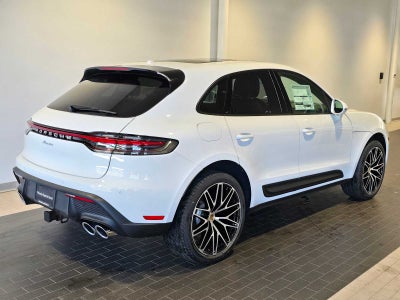 2026 Porsche Macan Base