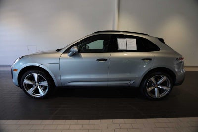 2025 Porsche Macan Macan