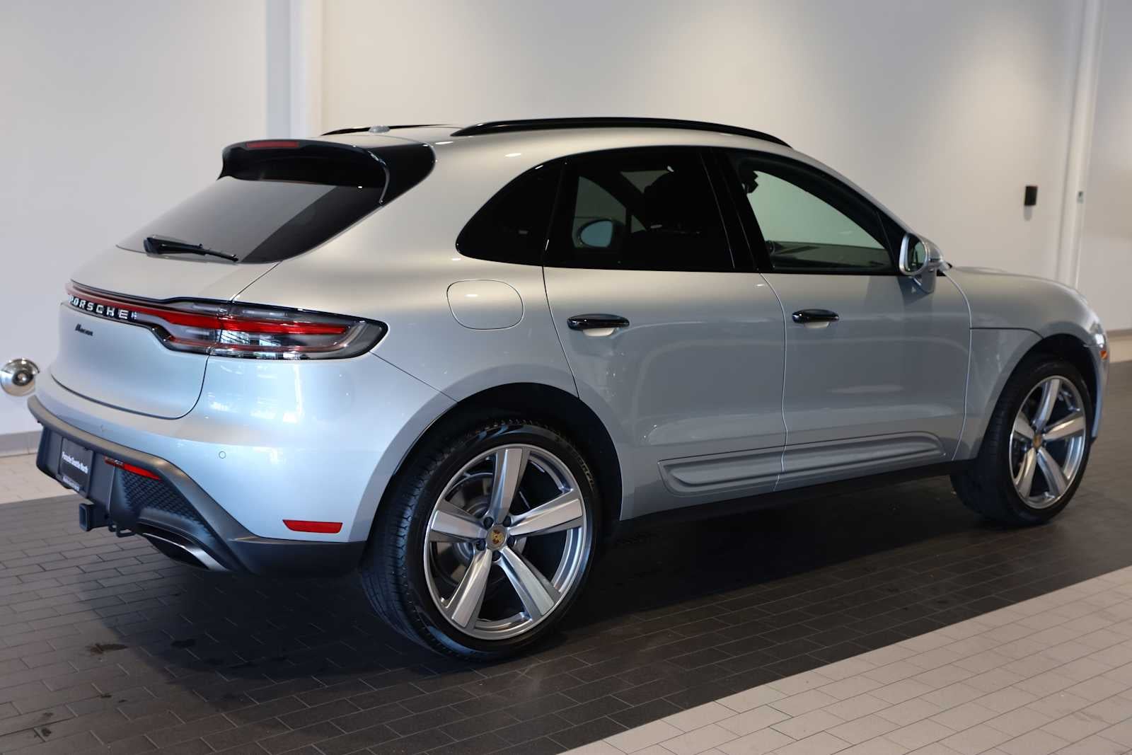 2025 Porsche Macan Macan