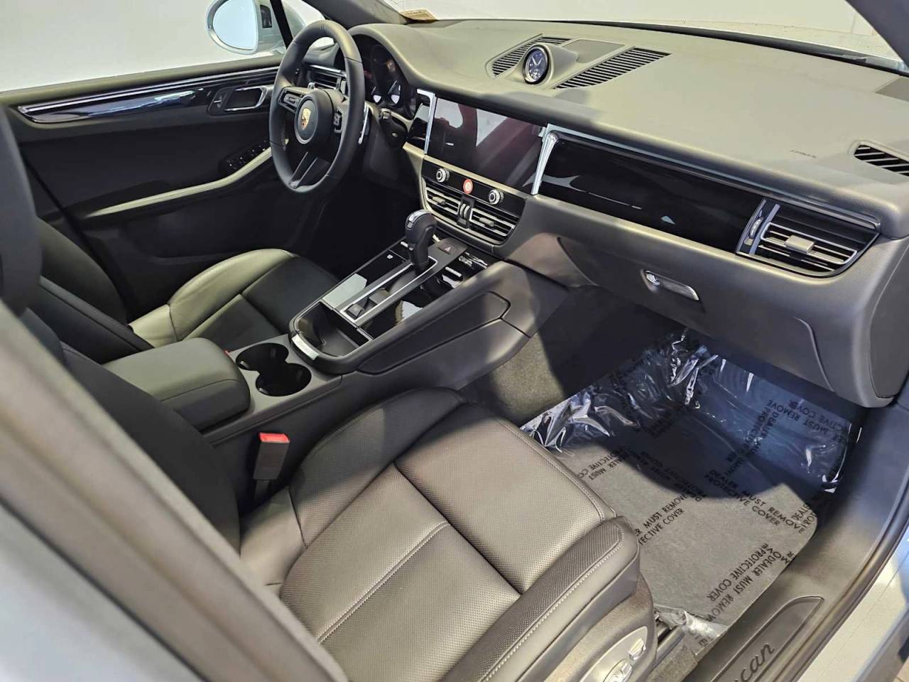2025 Porsche Macan Macan
