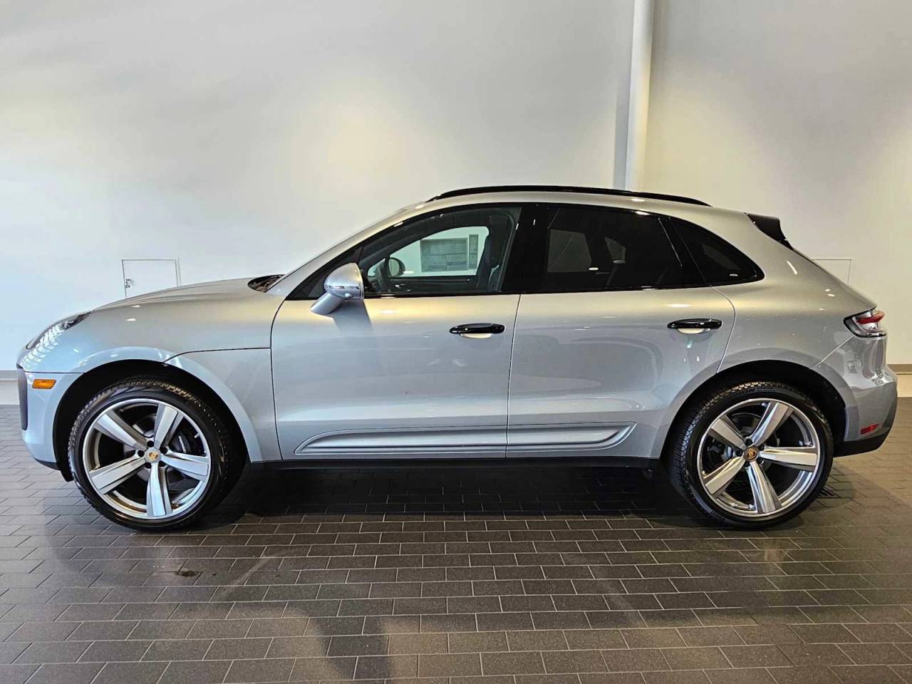 2025 Porsche Macan Macan