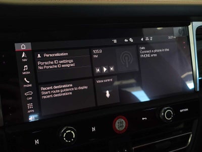 2026 Porsche Macan Base