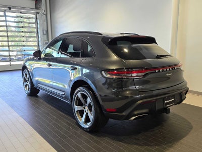 2026 Porsche Macan Base