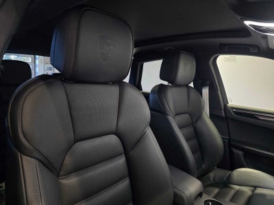 2026 Porsche Macan T