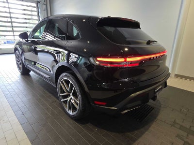 2026 Porsche Macan Base
