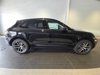 2026 Porsche Macan Base
