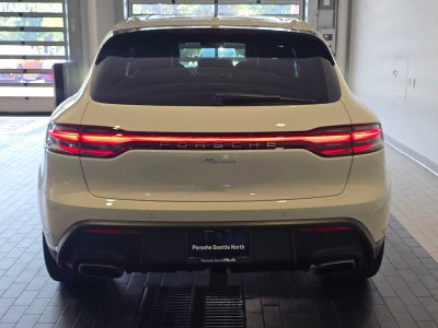 2026 Porsche Macan Macan