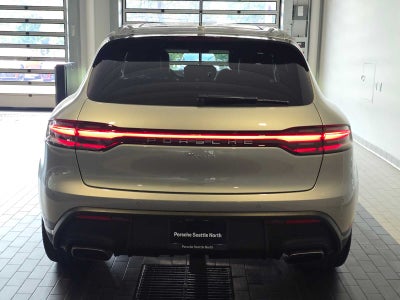 2026 Porsche Macan Macan
