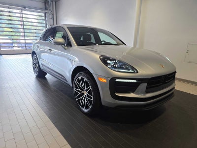 2026 Porsche Macan Macan
