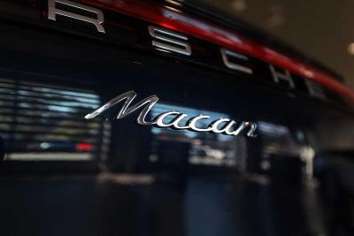 2023 Porsche Macan Macan