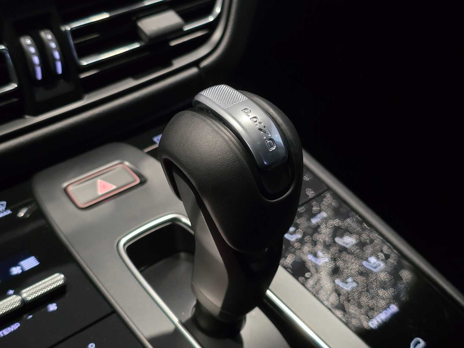 2025 Porsche Macan T