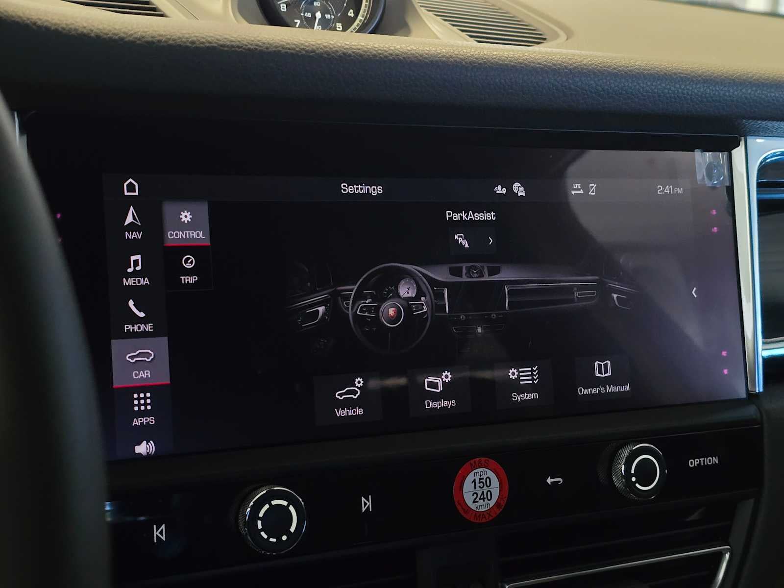 2025 Porsche Macan Base