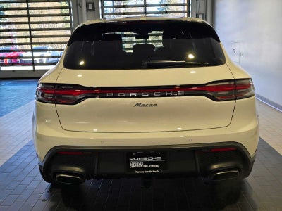 2025 Porsche Macan Base