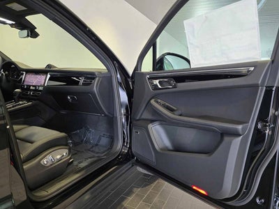 2025 Porsche Macan Macan