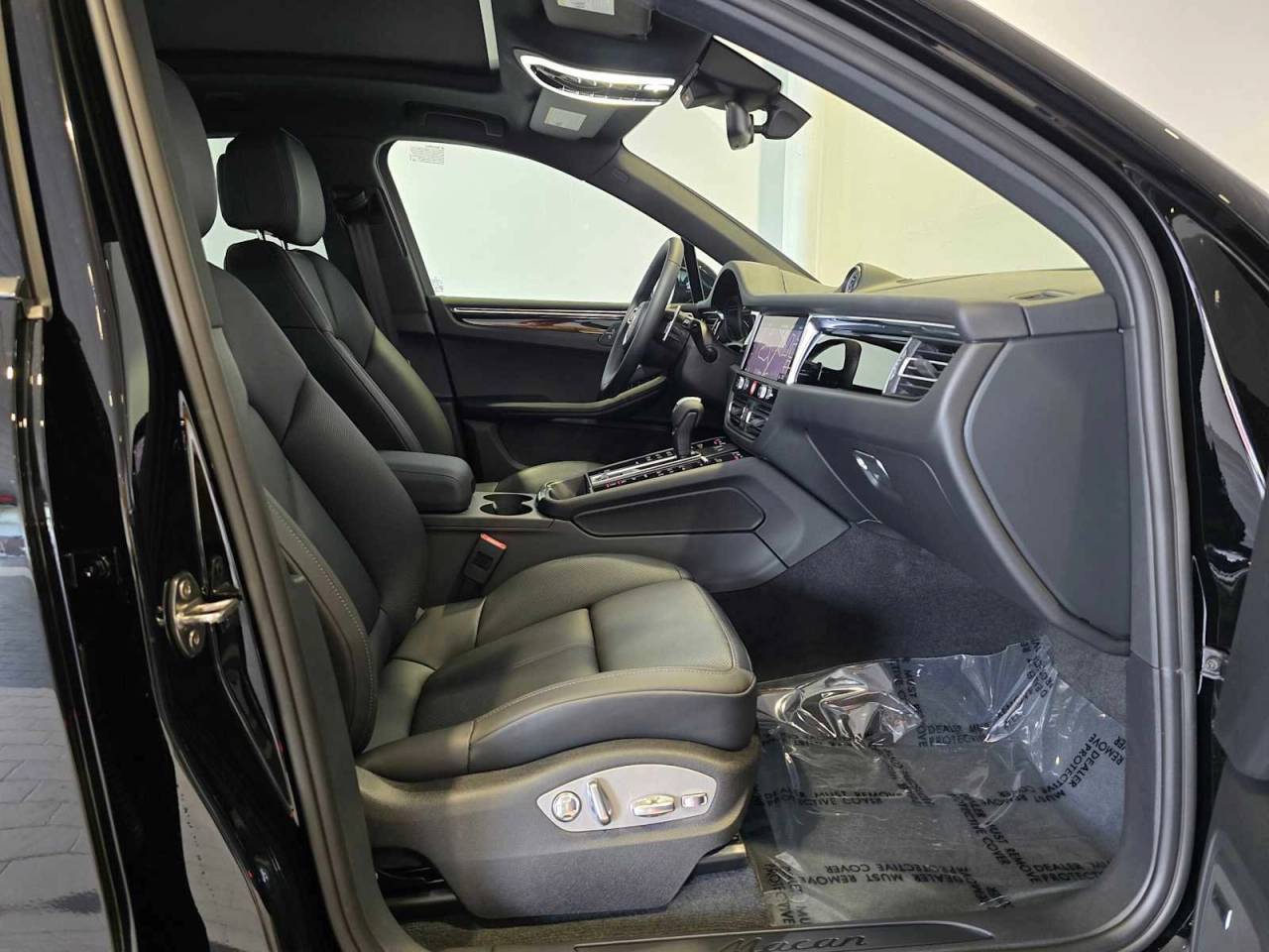 2025 Porsche Macan Macan