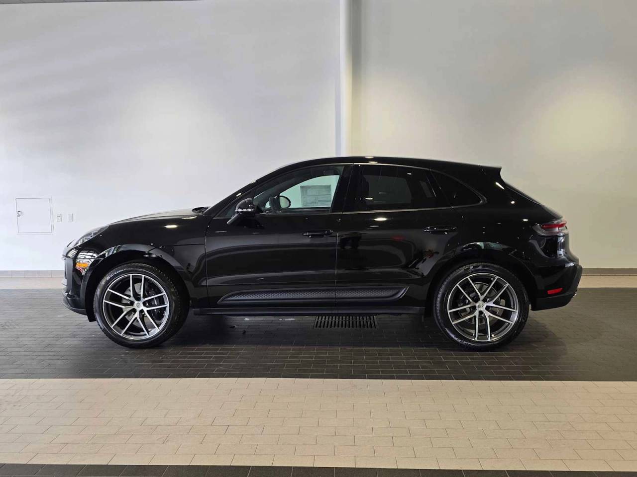 2025 Porsche Macan Macan