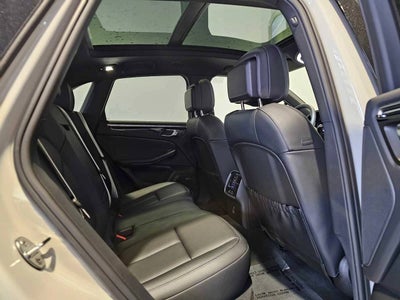 2025 Porsche Macan Macan