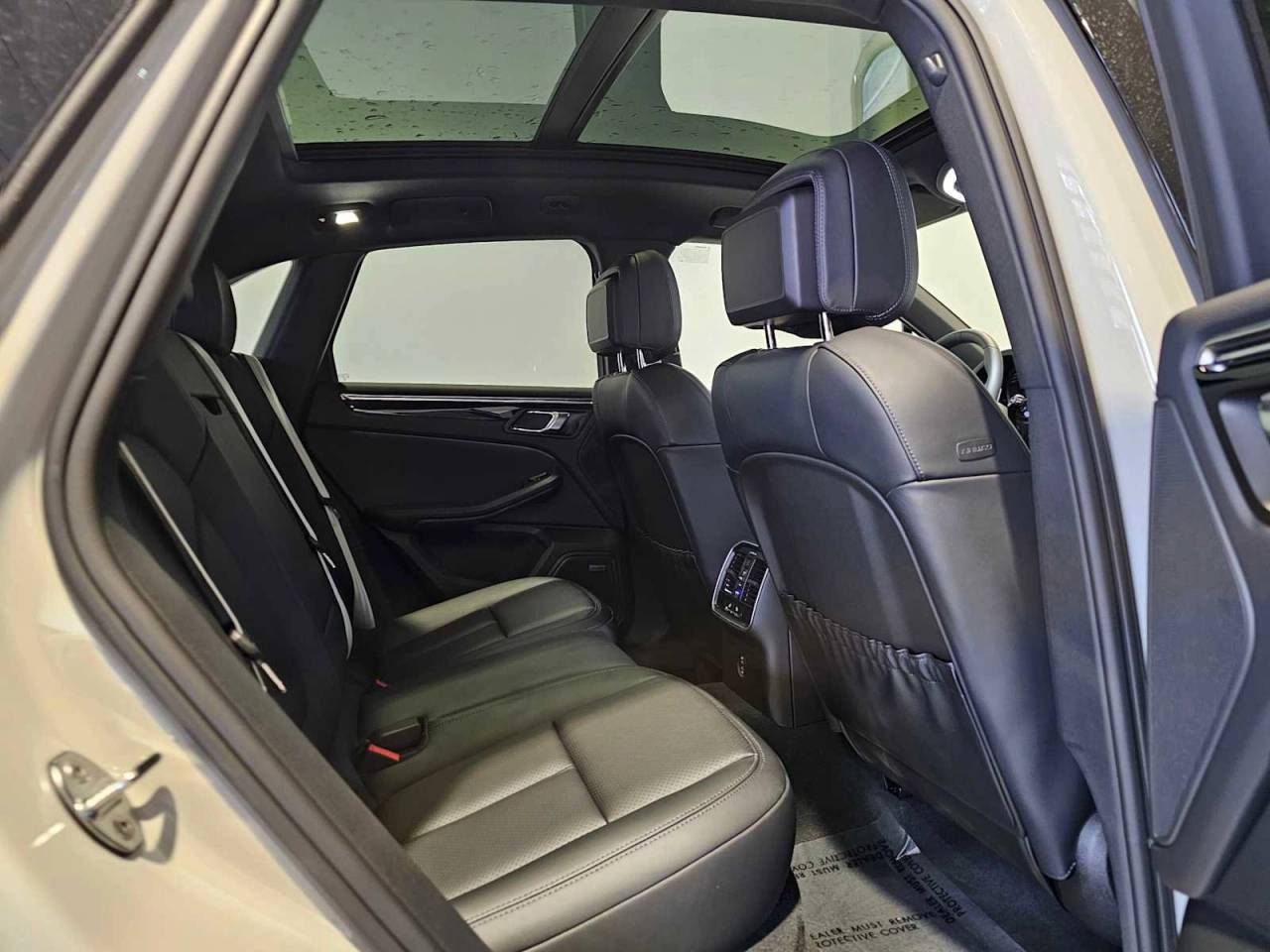 2025 Porsche Macan Macan
