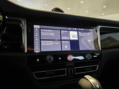 2025 Porsche Macan Macan