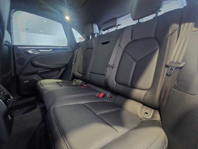 2025 Porsche Macan Macan