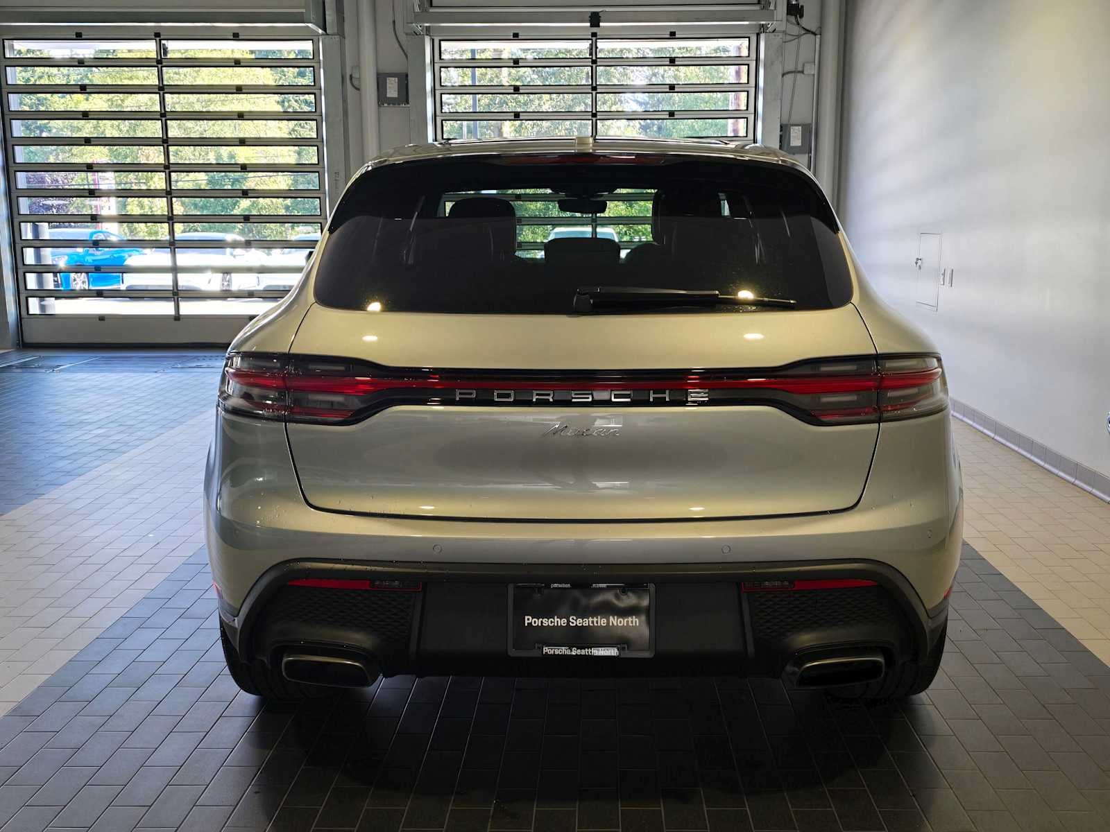 2026 Porsche Macan Base