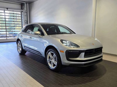2026 Porsche Macan Macan