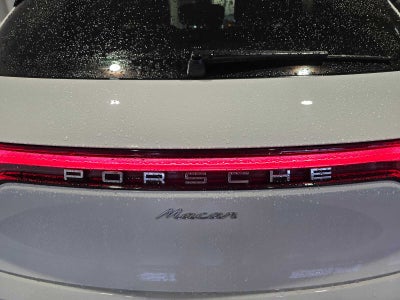 2024 Porsche Macan Base