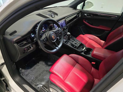 2024 Porsche Macan Base