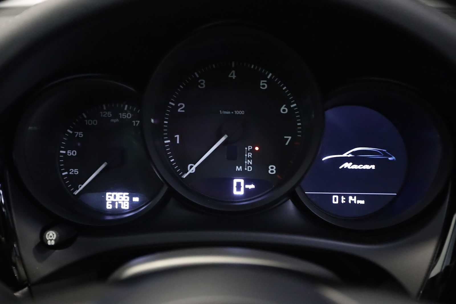 2026 Porsche Macan Macan