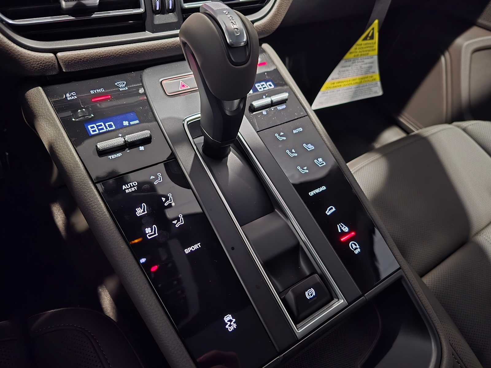 2026 Porsche Macan Base