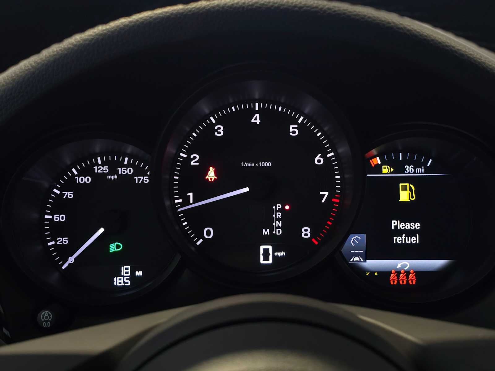 2026 Porsche Macan Base