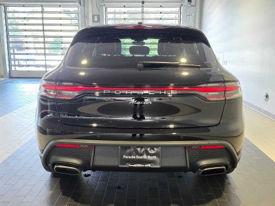 2026 Porsche Macan Base