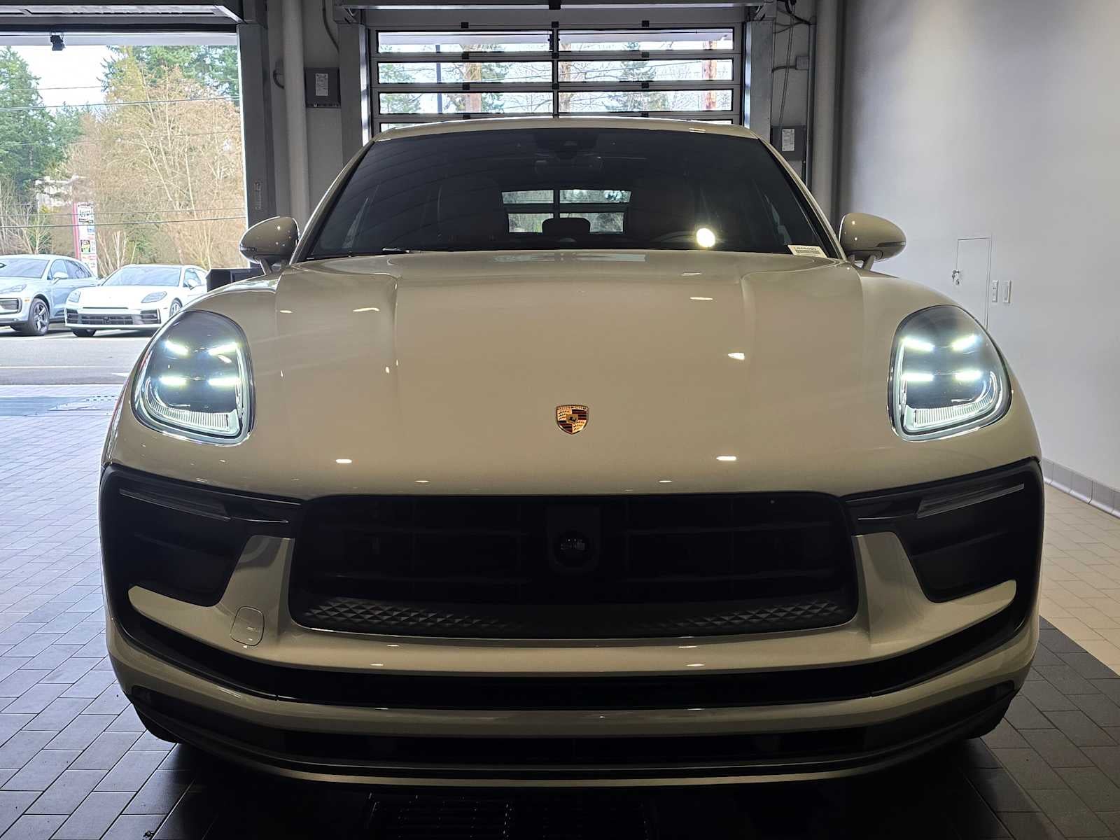 2026 Porsche Macan Base