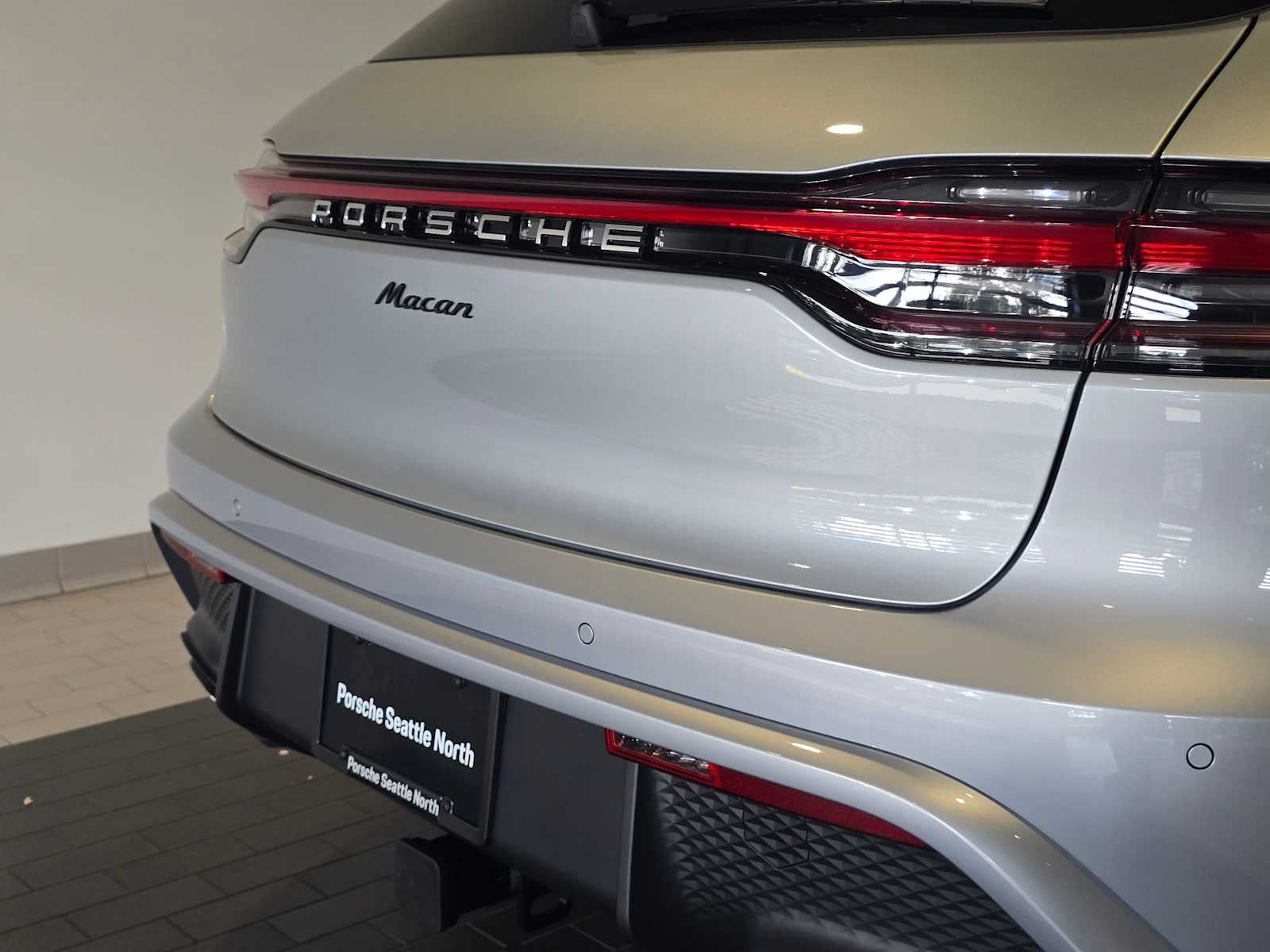 2026 Porsche Macan Macan