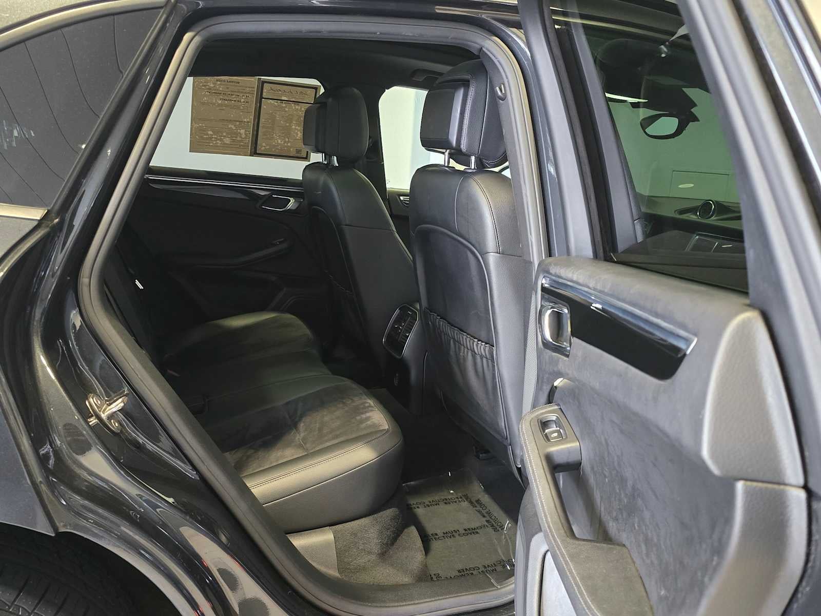 2018 Porsche Macan Base