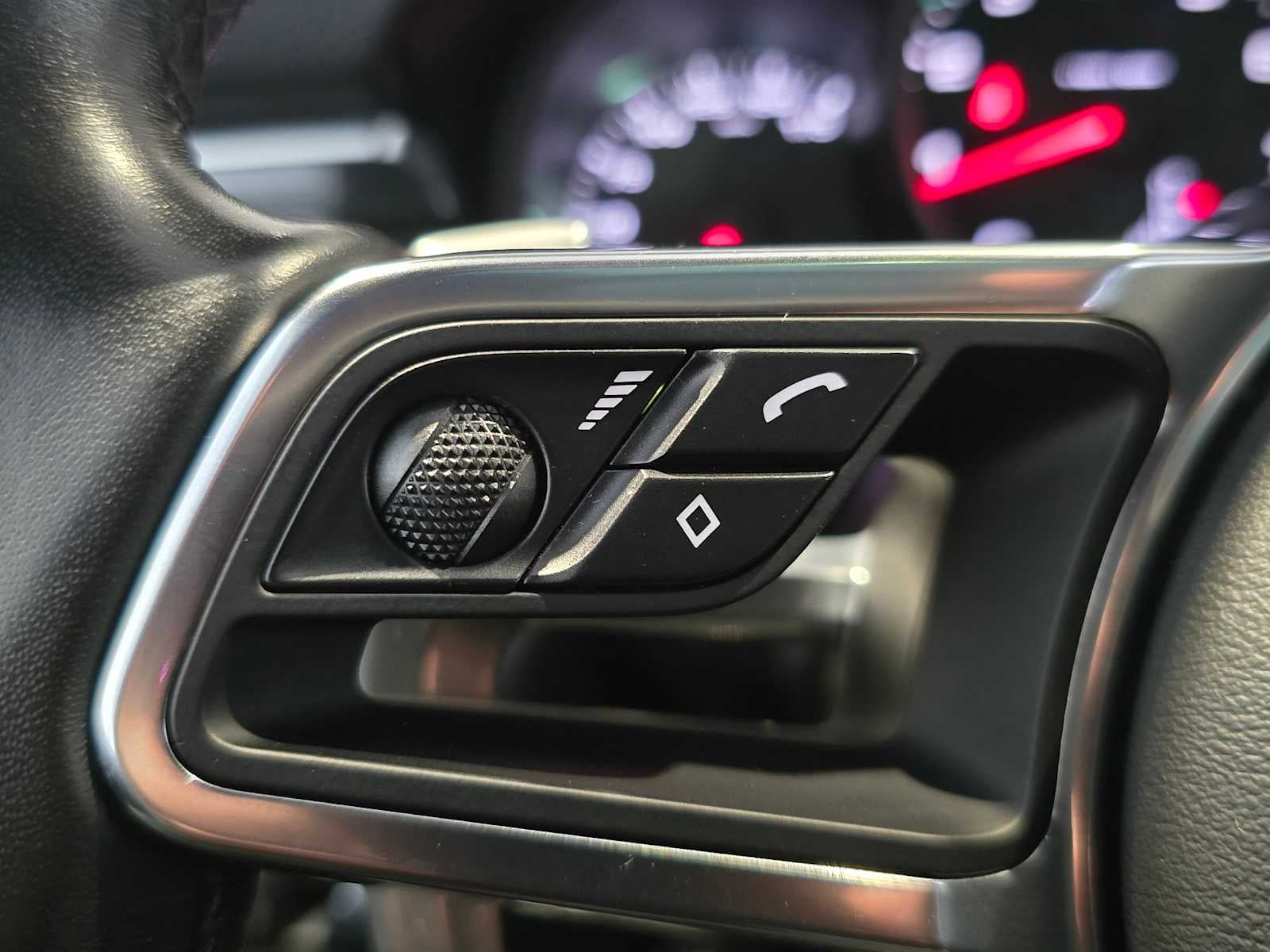 2018 Porsche Macan Base