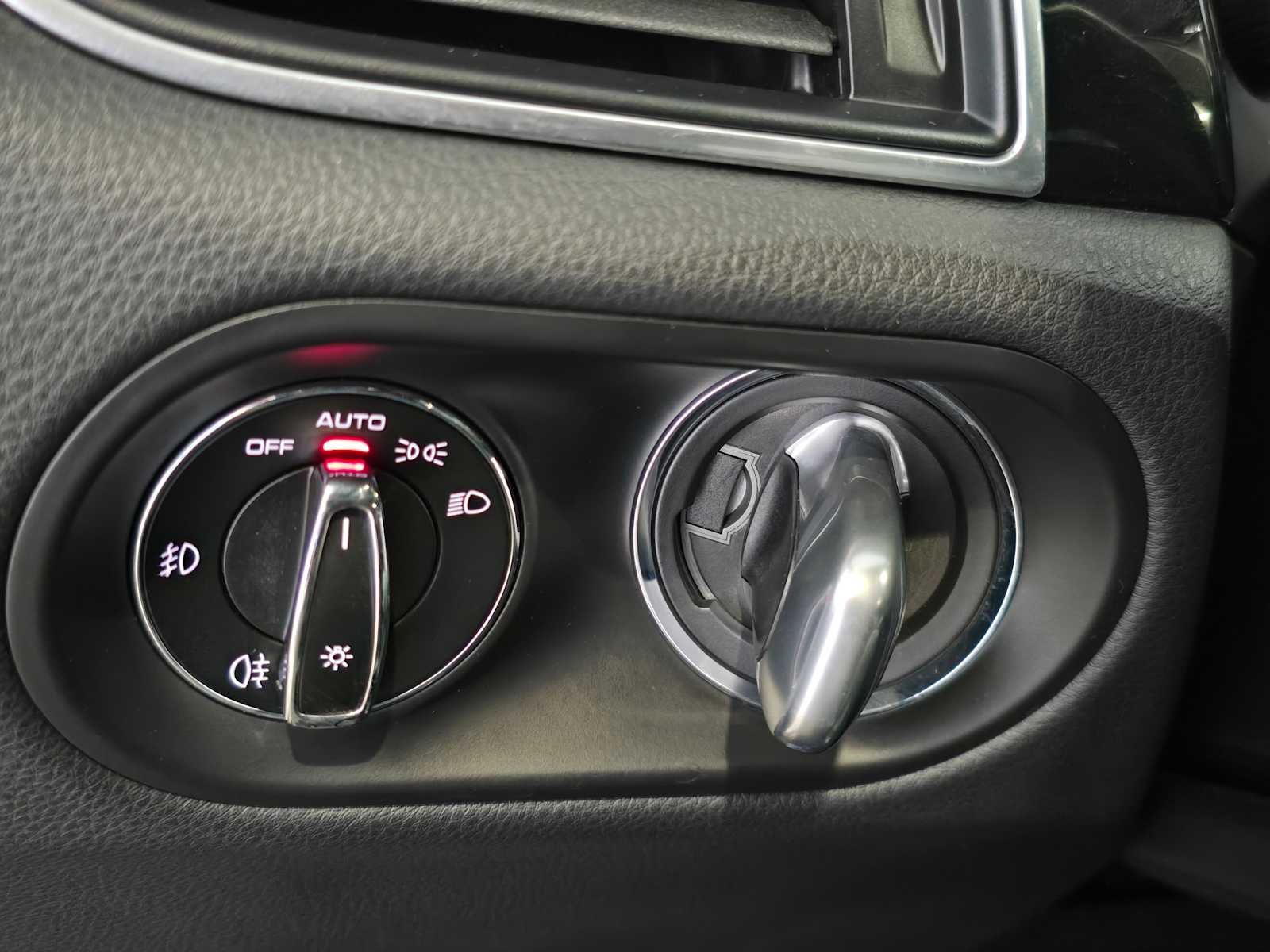 2018 Porsche Macan Base