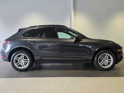 2018 Porsche Macan Base