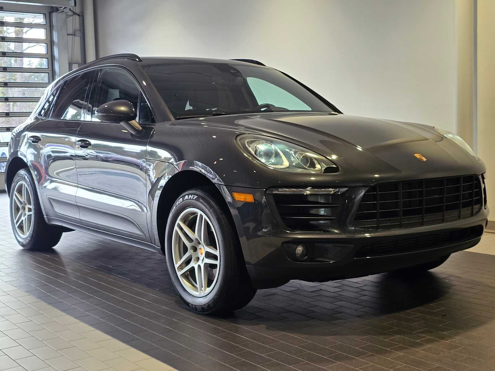 2018 Porsche Macan Base