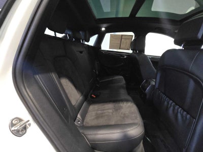 2021 Porsche Macan Base