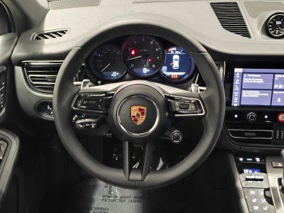 2026 Porsche Macan Base