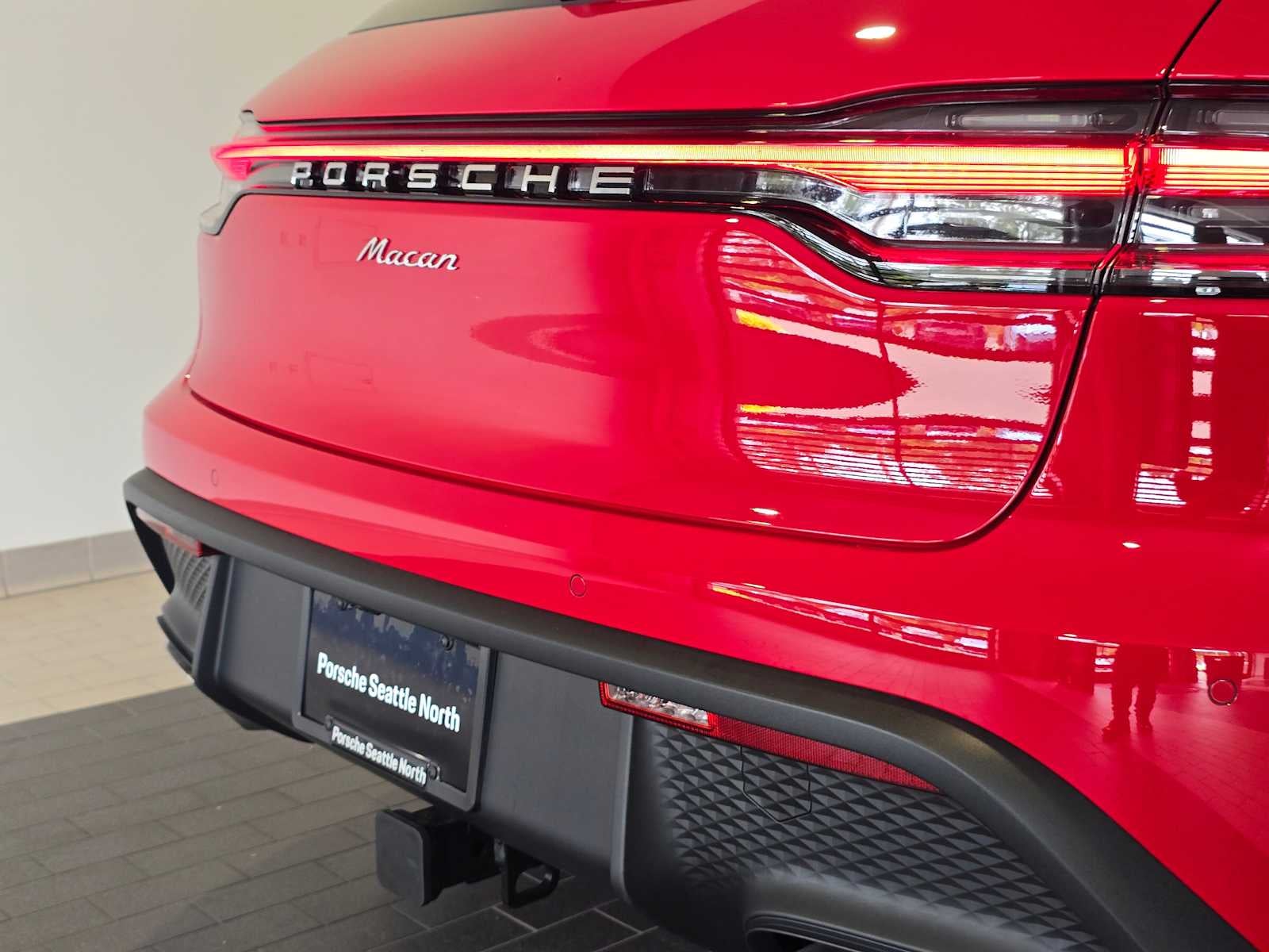 2026 Porsche Macan Macan