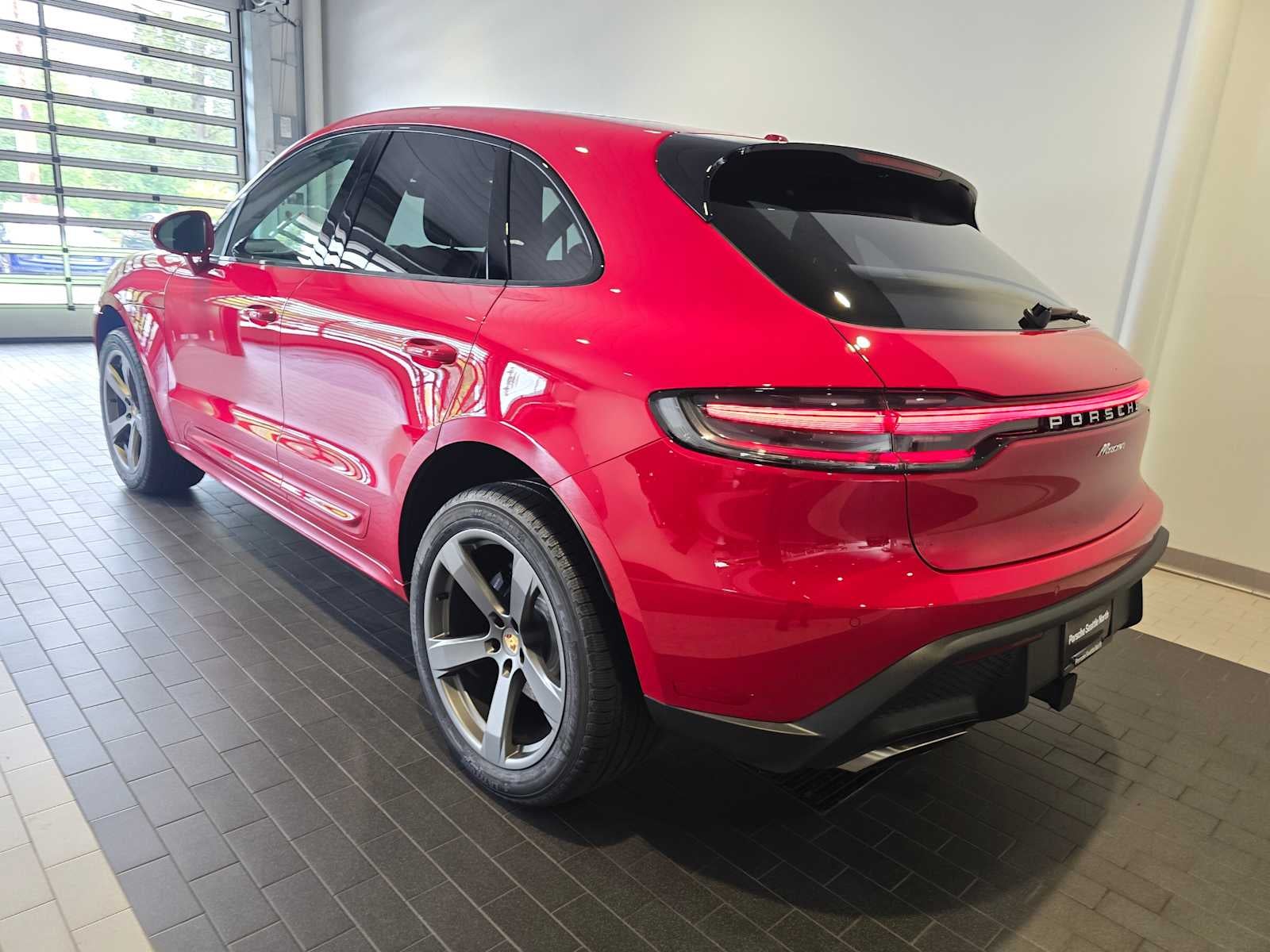 2026 Porsche Macan Macan
