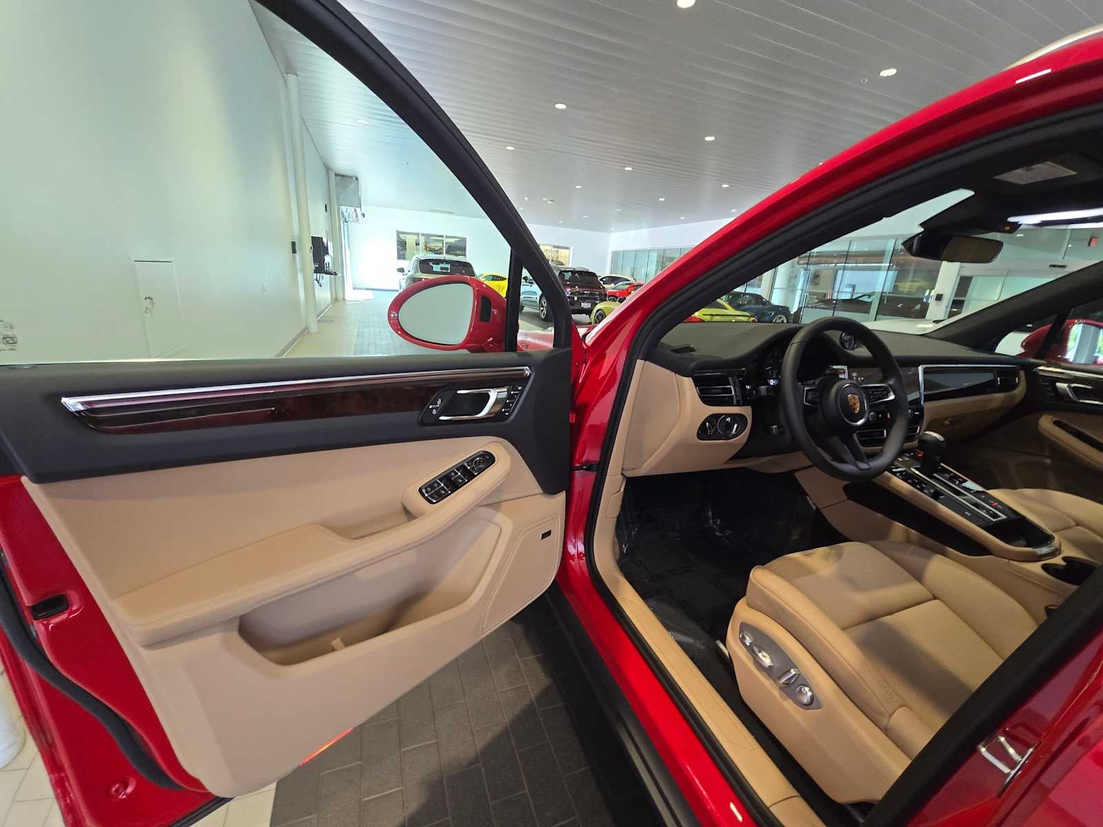 2026 Porsche Macan Macan