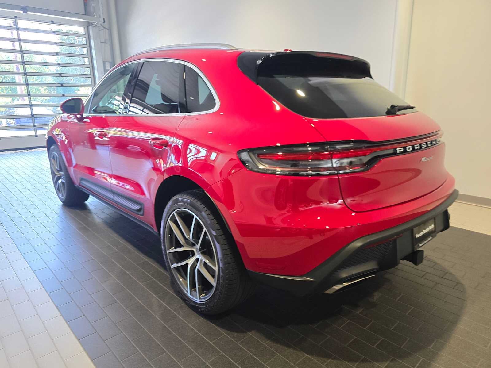 2026 Porsche Macan Macan