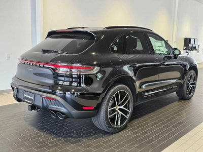 2025 Porsche Macan Base