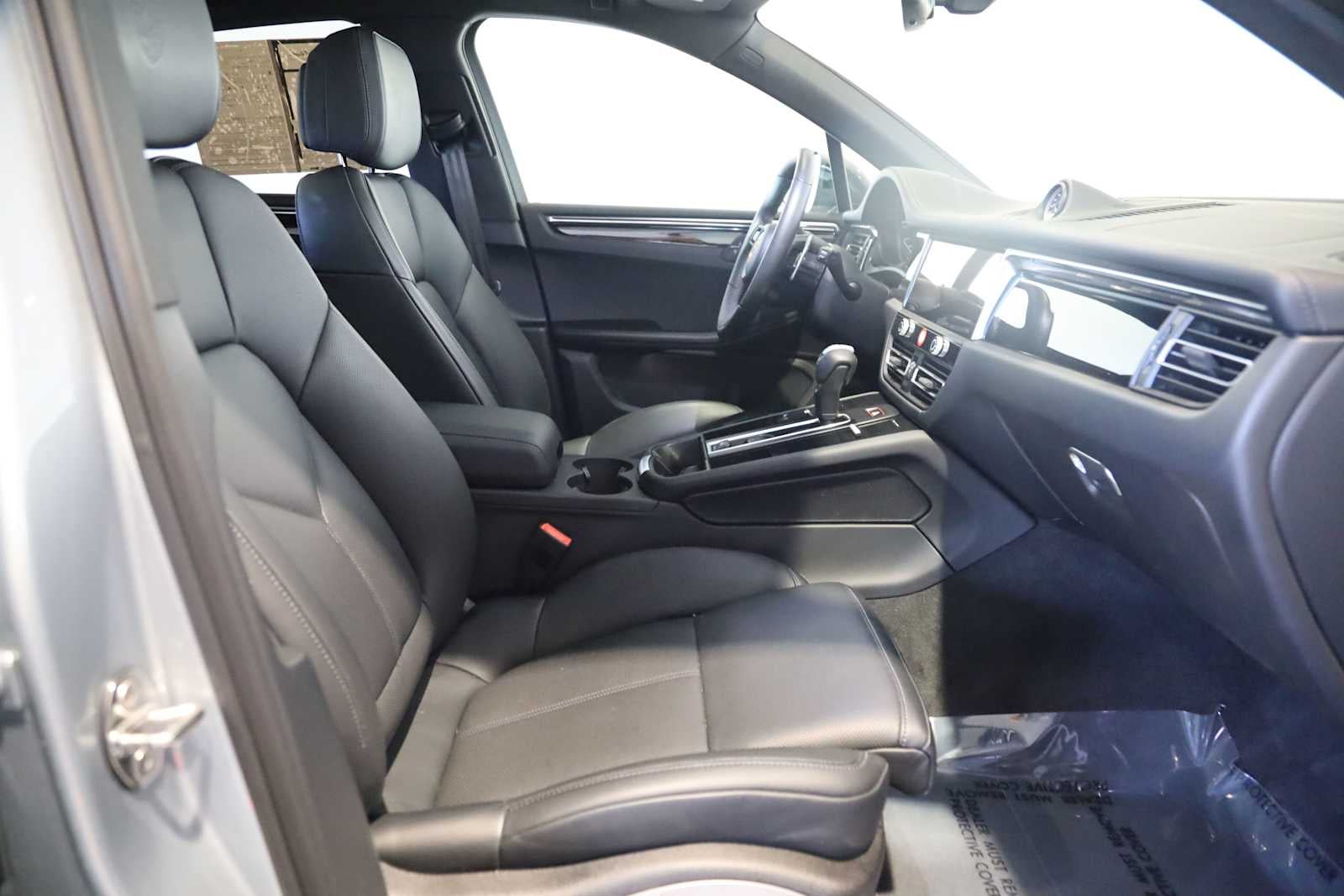 2026 Porsche Macan Macan T