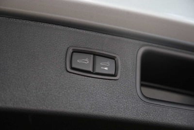 2026 Porsche Macan Macan T