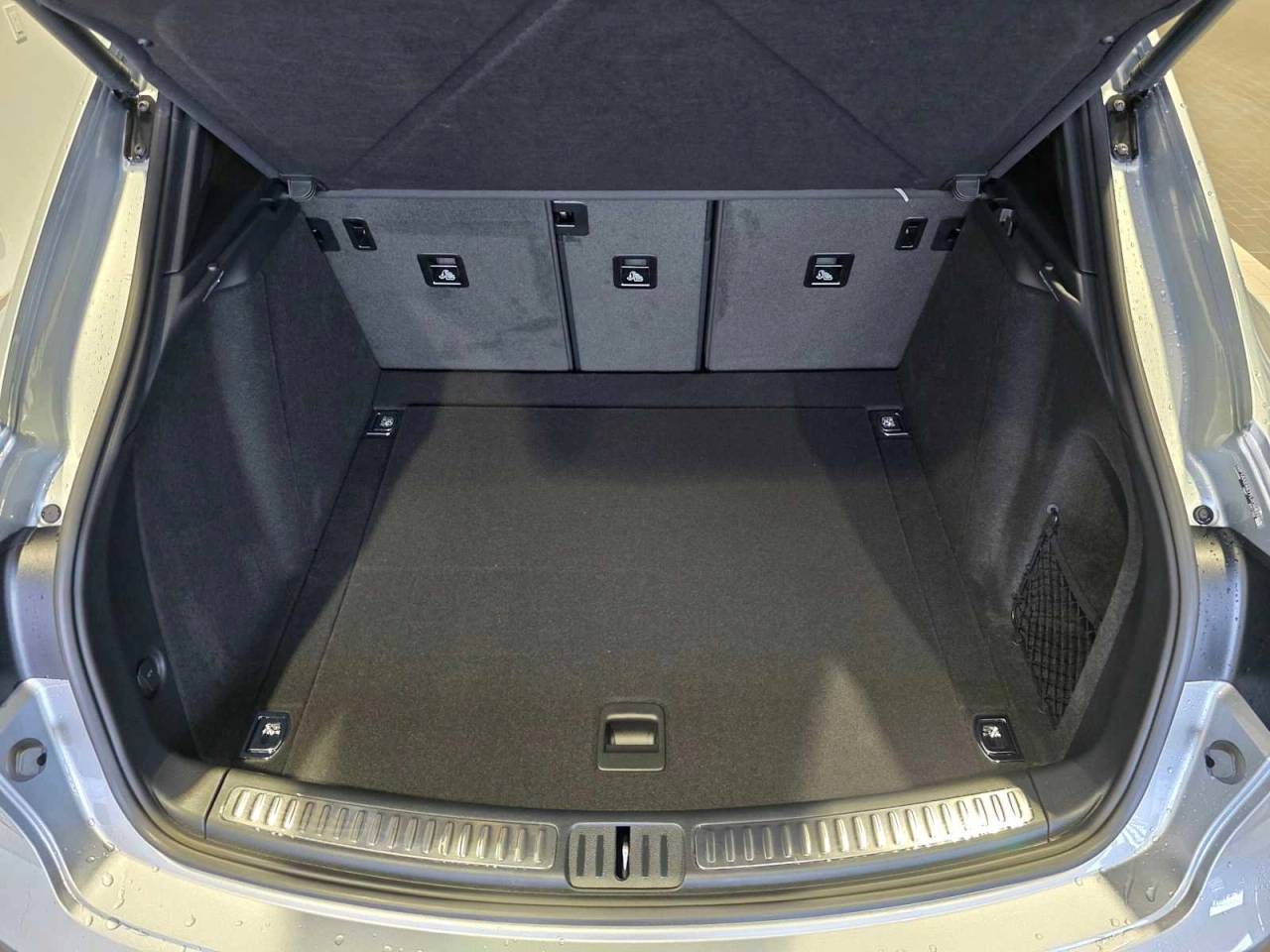 2026 Porsche Macan Macan T