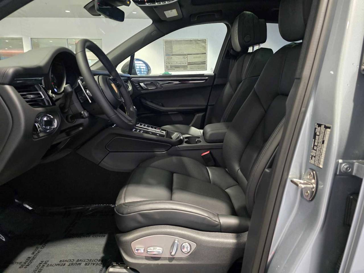 2026 Porsche Macan Macan T